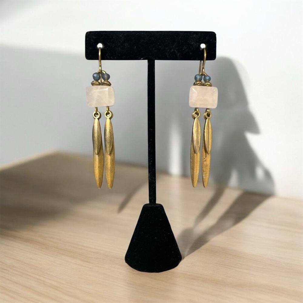 Beautiful Quartz Stone Earrings